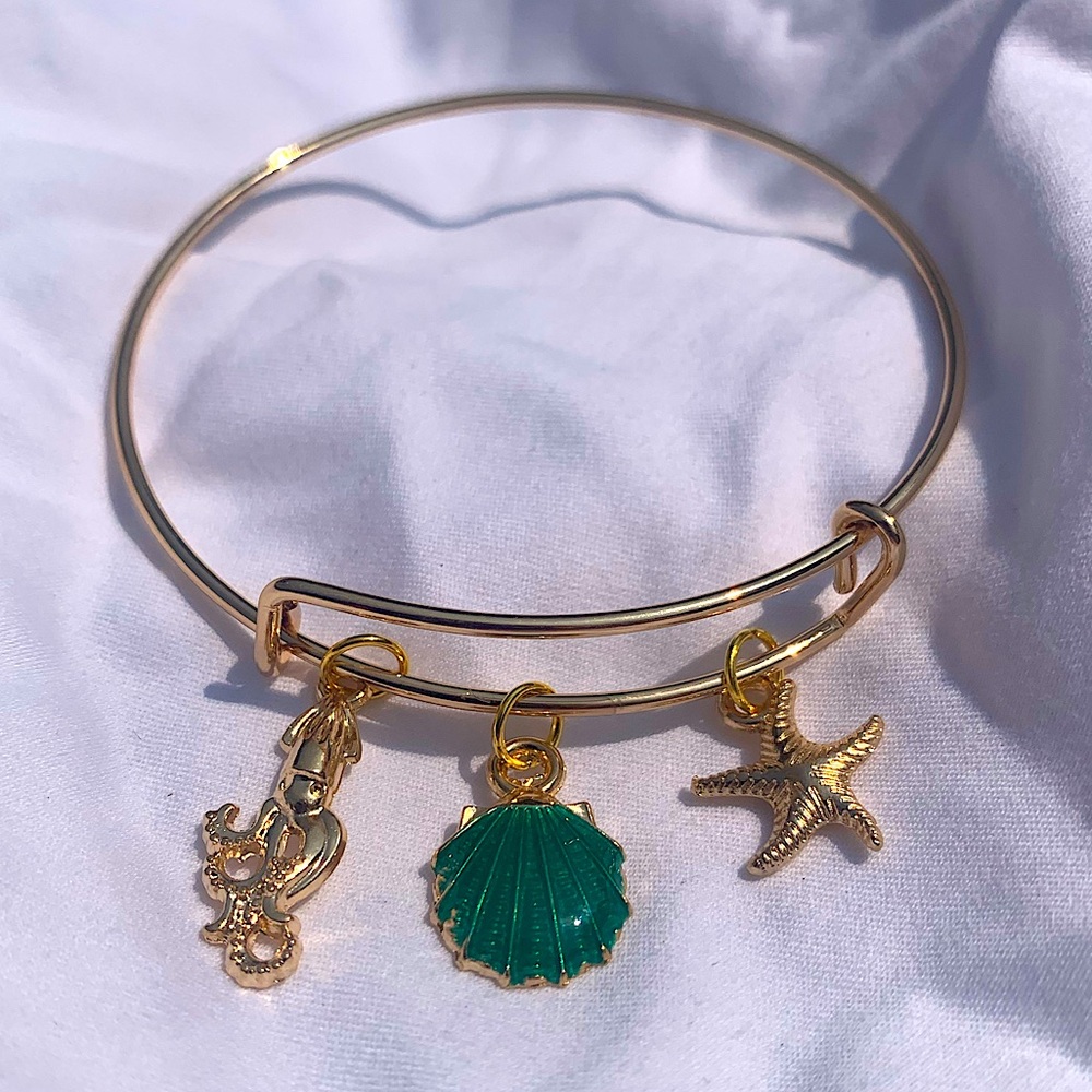 Brand New! Handmade! Adjustable Charm Bracelet